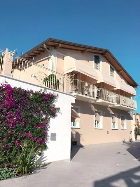Residence Stella Marina di Massa Italy